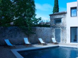 My Home in lourmarin, casa de férias em Lourmarin