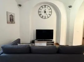 Elle's House