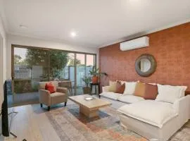 Mediterranean Retreat Pet-Friendly near Swan Valley