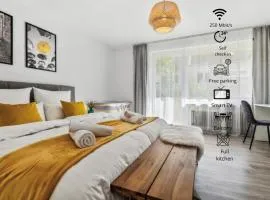 Gelbe Koffer - Großes Apartment in Homburg mit 3 Schlafzimmern- Uniklinik & City-Nähe - Balkon - Parkplatz - Self-Check-in