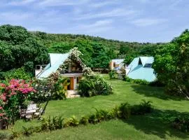 Dreamvilles Ecovillage Eco Villas with Jacuzzi near Beaches