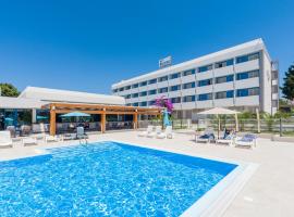 Hotel Bolero, מלון בביוגראד נה מורו