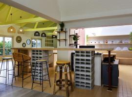 Greet Hôtel Villeneuve la Garenne, hôtel à Villeneuve-la-Garenne