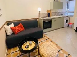Charming 1BR in Nachlaot Steps to the Shuk