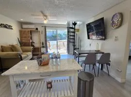 Cozy 2BR Near Downtown Auburn Stay Cool with Air Conditioning