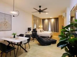 Riverine Diamond Condo - Kuching - Vacay Home