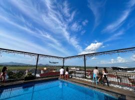 Paragon Noi bai Hotel & Pool, Hotel in Thach Loi