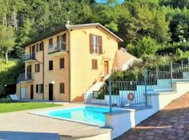 Ferienwohnung am Gardasee in Tignale, Pool, Seesicht, WLAN kostenlos