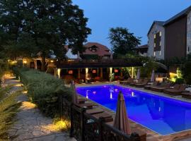 ATOS Srebrno jezero - Villa and Restaurant, hotel u Velikom Gradištu