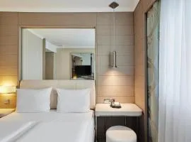 TITANIC Comfort Mitte