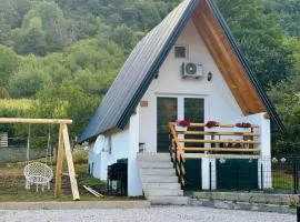 Lajla Una Home