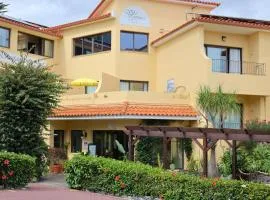 Traineira Vila Ventura Village