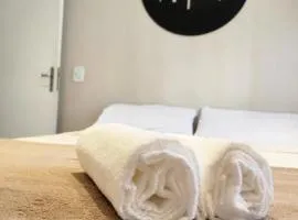 Apartamento Tranquilo Próximo ao Aeroporto. Sem taxa de limpeza