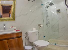 Viesnīca Riad T-A-J Fès Crown Fēsā