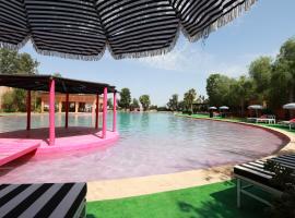 Hotel boutique Les Relais De L'ourika Marrakech, hotel di Marrakesh