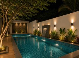 Starlight Hotels Pondy Beach Resort Formerly Double 1Stays with Swimming Pool, hotel in Pondicherry