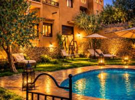 Riad Des Vieilles Charrues, hotel en Boumalne Dades