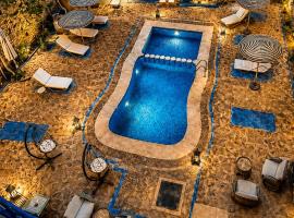Riad Des Vieilles Charrues, hotel en Boumalne Dades