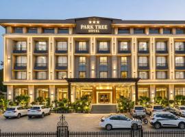 Hotel Park Tree Near IGI Airport Delhi, hotel em Nova Deli