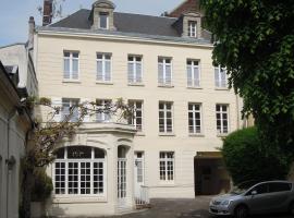 Hotel Memorial, hotel in Saint-Quentin