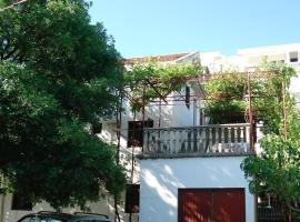 Apartments Aleksic, hotell i Sutomore