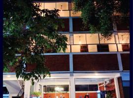 Unic Residence And Transit Hotel, hotel en Katunayake