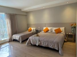 Gran Hotel Dakar, מלון במנדוסה