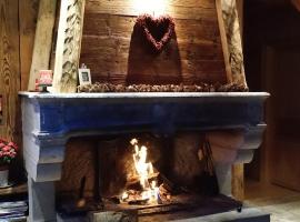 Chambre d'Hôtes La ferme d'en bas, B&B em Samoëns