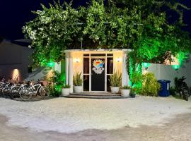 Celeste Thoddoo Maldives, hotel em Thoddoo