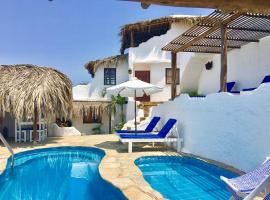 Hotel Smiling Crab, hotel em Canoas De Punta Sal