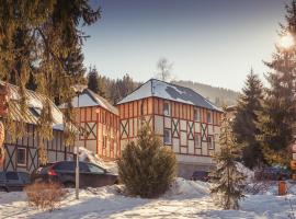 Chalet 3 Domky 182、デマノブスカ・ドリーナのロッジ