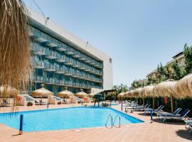 SOL by Meliá Port Cambrils, hotel a Cambrils