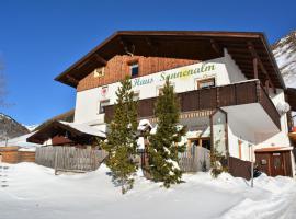 Haus Sonnenalm، فندق في Sankt Sigmund im Sellrain