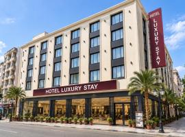 Hotel Luxury Inn Delhi Airport, hôtel à New Delhi
