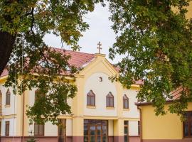 MAMRE Szálló, alojamento para férias em Hajdúböszörmény