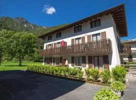 Casa Lori Green Holiday