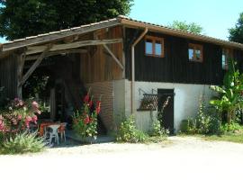 Gîte Proche du Bassin d'Arcachon, hotell i Mios