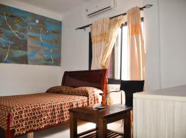 Guest House Lumen: Lomé şehrinde bir otel