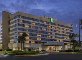 Embassy Suites by Hilton Orlando International Drive ICON Park