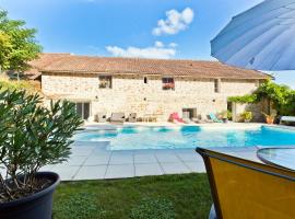 Clos De La Gourmandière, hotel v destinaci Saint-Lothain