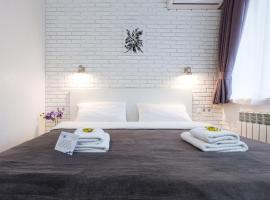 Smart Hotel Rooms near metro 24/7, готель у Києві