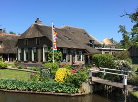 Bed & Bike De Hofstee, hotel de playa en Giethoorn