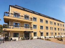 Port Lake Hotel, хотел в Beloslav
