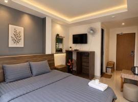 Hạng Phòng Tiêu Chuẩn Gần Chợ - TH&TH CN5 Hotel, хотел в Да Лат