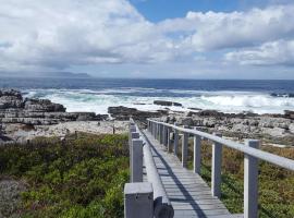 Whale View Self Catering Apartment, hotel in Hermanus