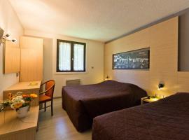 Logis Albhotel Grill, hotel v destinaci Alby