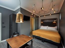 105 - A Townhouse Hotel, hotel near Laugardalslaug Swimming Pool, Reykjav&iacute;k