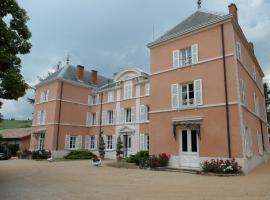 Chateau de la Chapelle des Bois, khách sạn gia đình ở Fleurie