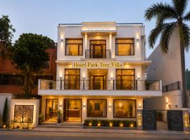 Hotel Park Tree Villa, hotelli kohteessa Noida