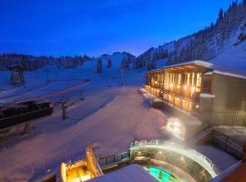Sunshine Mountain Lodge, hotel v Banffu